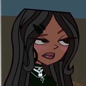 Meet your Posher, Selena